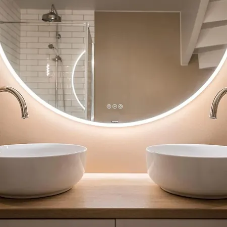 Dinbnb L Historic 4br House L 2 Free Parking L Balcony&terrace *