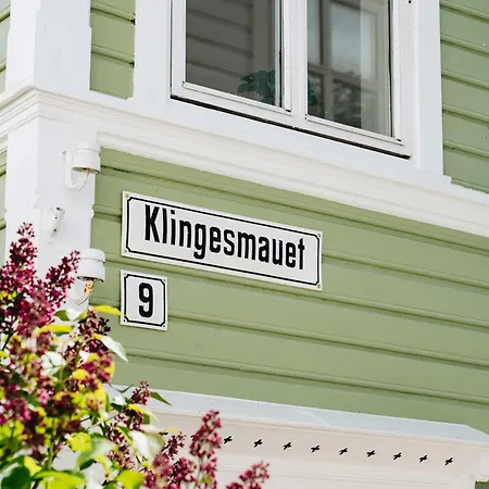 Dinbnb L Historic 4br House L 2 Free Parking L Balcony&terrace Bergen